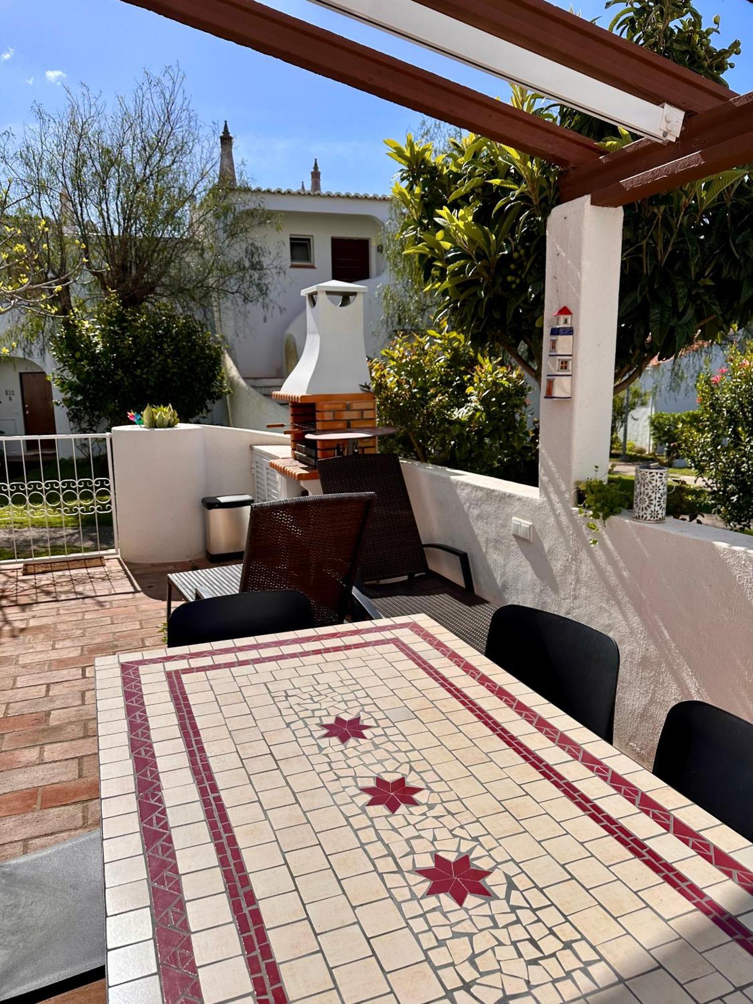 Castelo Da Esperanca Na Vila Sra Da Rocha Porches  Dış mekan fotoğraf
